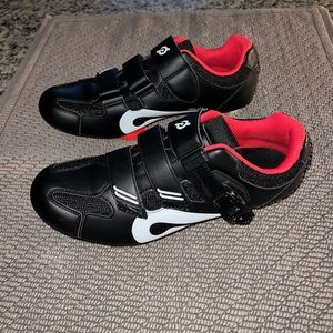 Peloton cycling cleats size 43/9